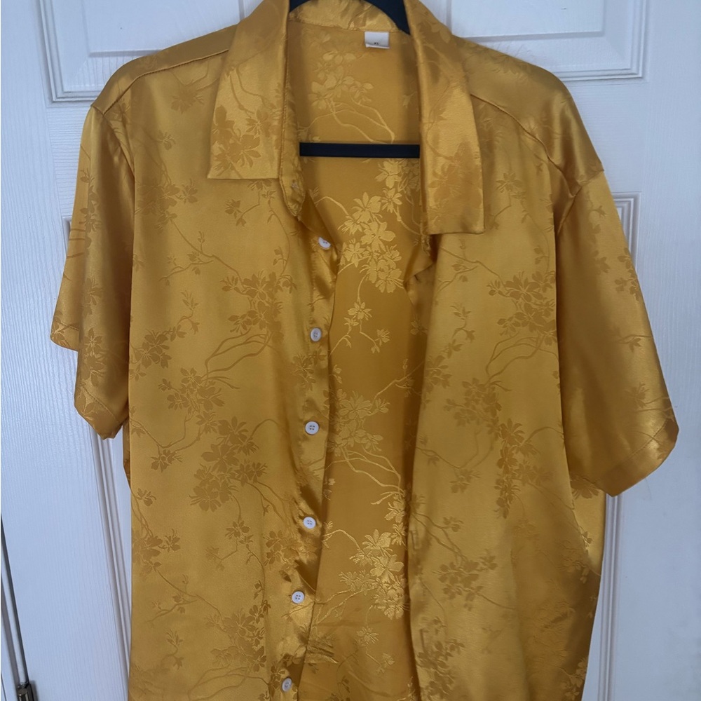 SHEIN Gold Floral Dress Shirt
